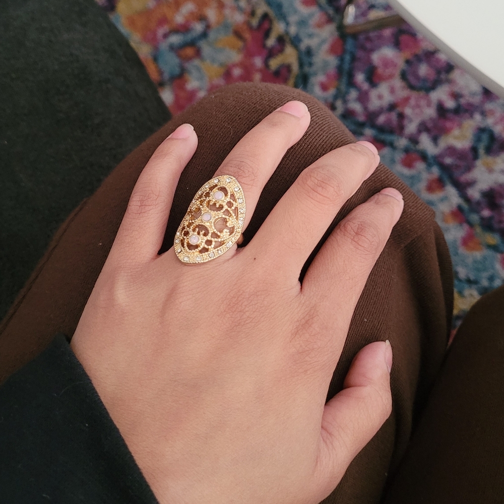 Ring - Picture 2 of 7